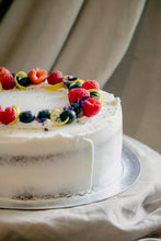 Load image into Gallery viewer, 8'' Fully Iced Lemon Poppyseed Cake with Homemade Lemon Curd (Vegan)