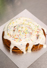 Load image into Gallery viewer, Giant Cinnamon Bun (Vegan)