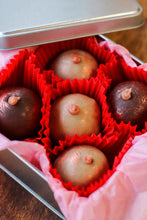 Load image into Gallery viewer, Valentine&#39;s Special: Capezzoli di Venere (Nipples of Venus) - Vegan and made without gluten
